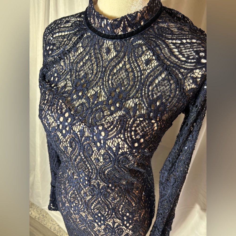 7 Sequin Hearts Navy Blue Sequins & Lace Overlay Knee Length Dress EPC Size 7